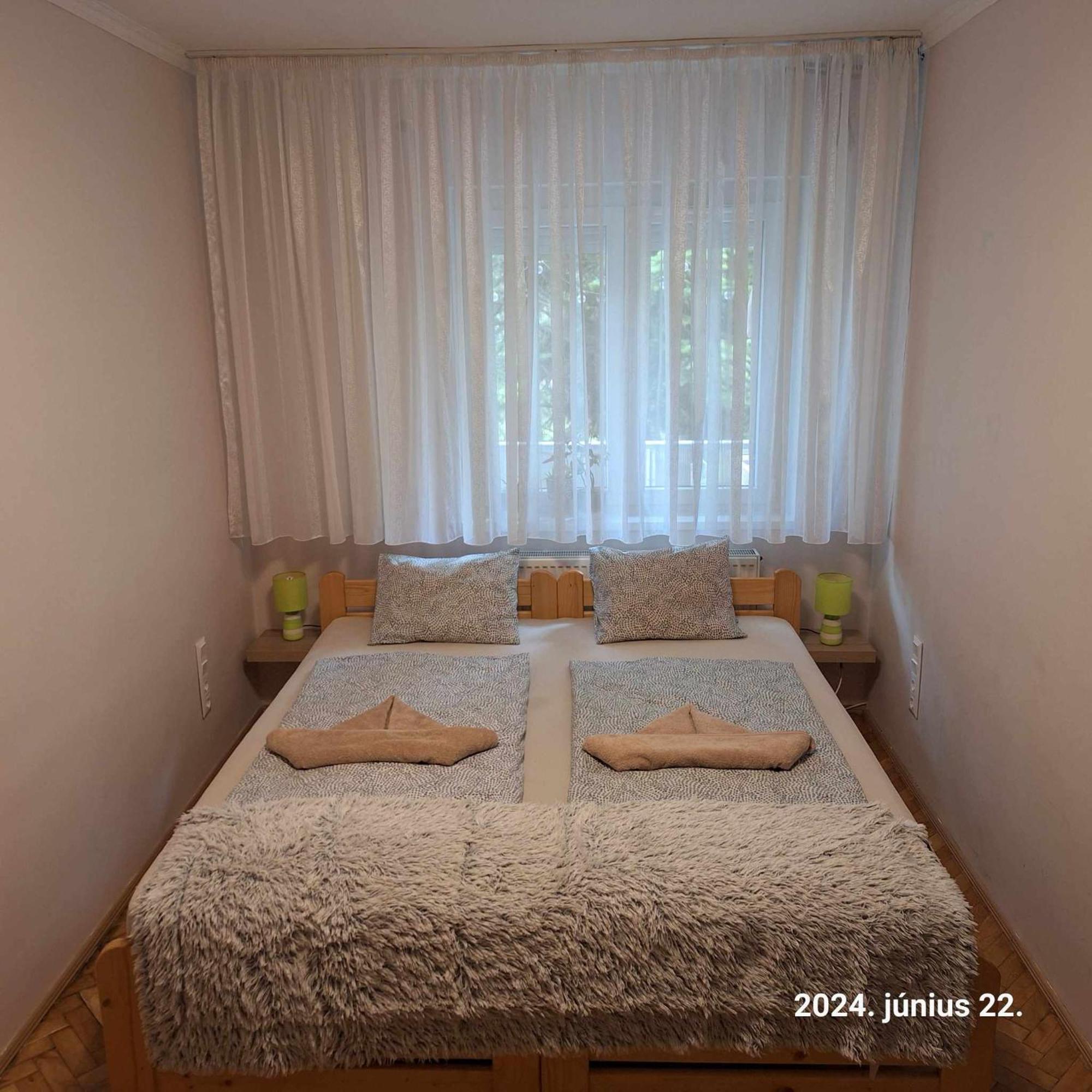 巴拉顿菲赖德Lili Apartman公寓 外观 照片